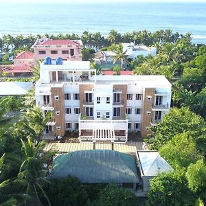 Bernardo'S Lantia Hotel